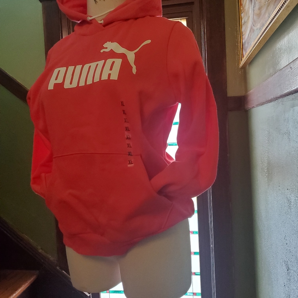 Puma women  A hoodie